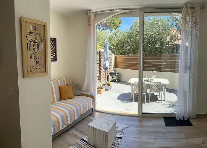 Appartement La Petite Maison De Mae-andria *